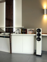 Conception de mobilier sur-mesure pour la création d'un coin HIFI  